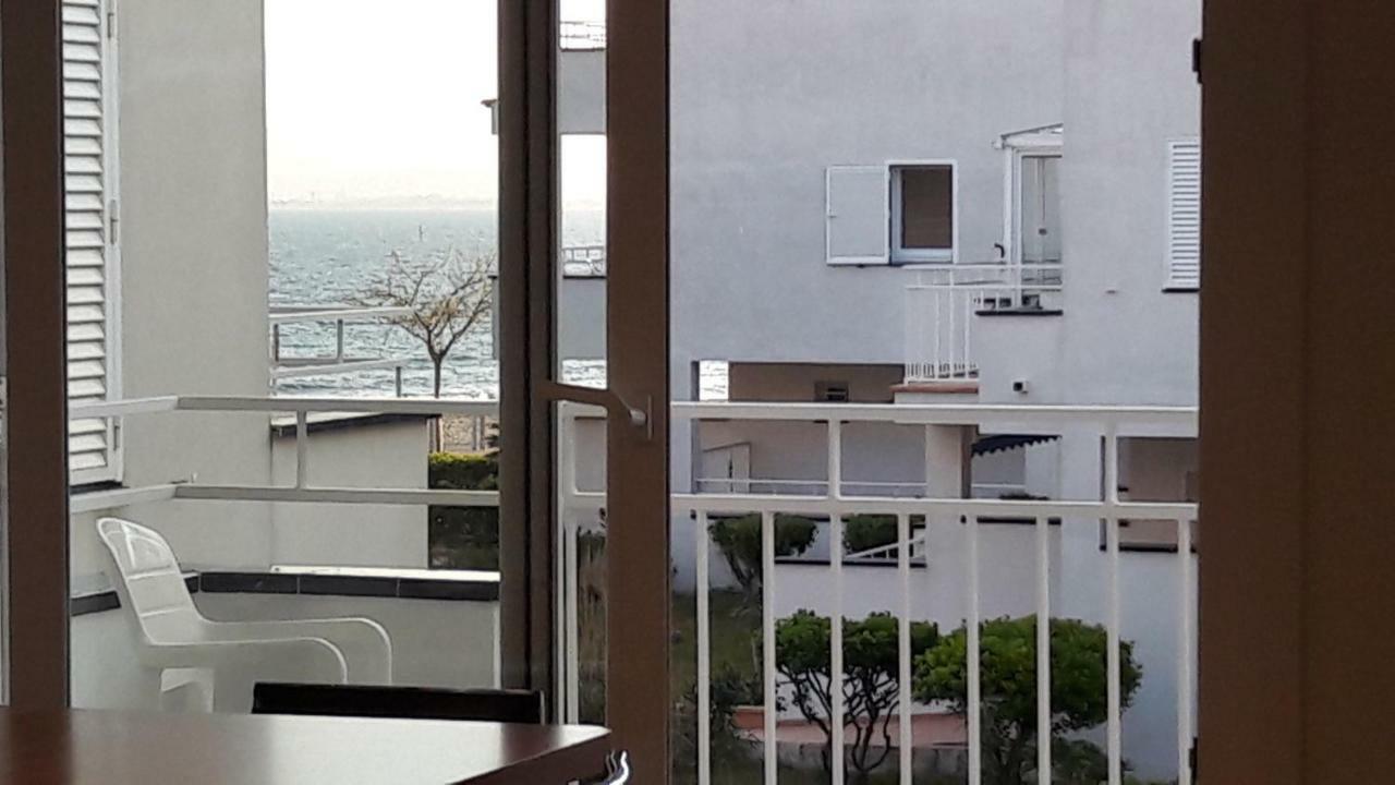 Residencia Platja De Roses Apartamento Exterior foto